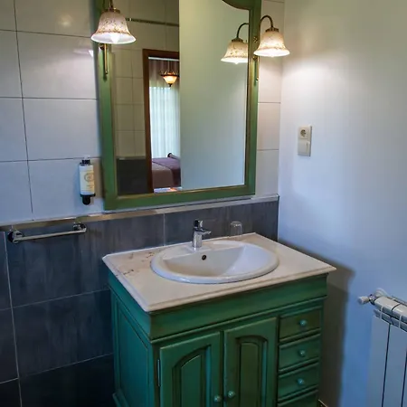 Recanto Transmontano Bed and Breakfast 4*